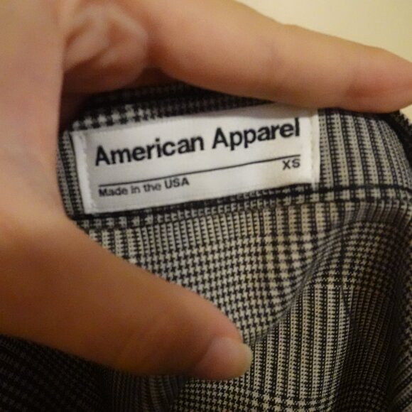 American Apparel Check Circle Skirt in Black and White. Size Extra Small. - Picture 5 of 7